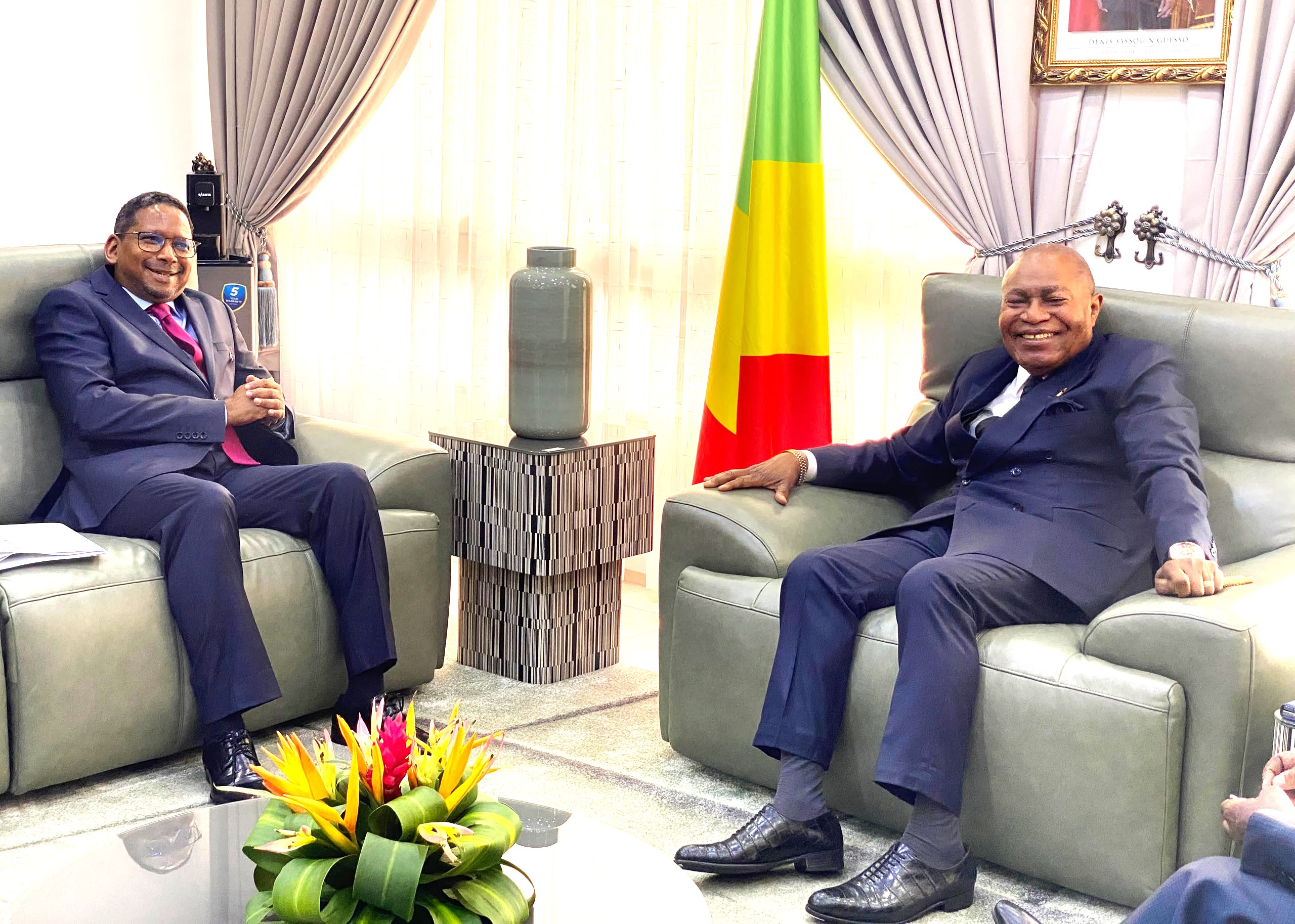 LE MINISTRE ESSONGO ECHANGE AVEC LE COORDONNATEUR DE L'ONU A BRAZZAVILLE